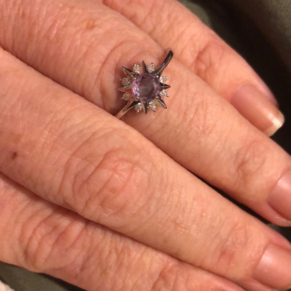 Beautiful star shaped ring